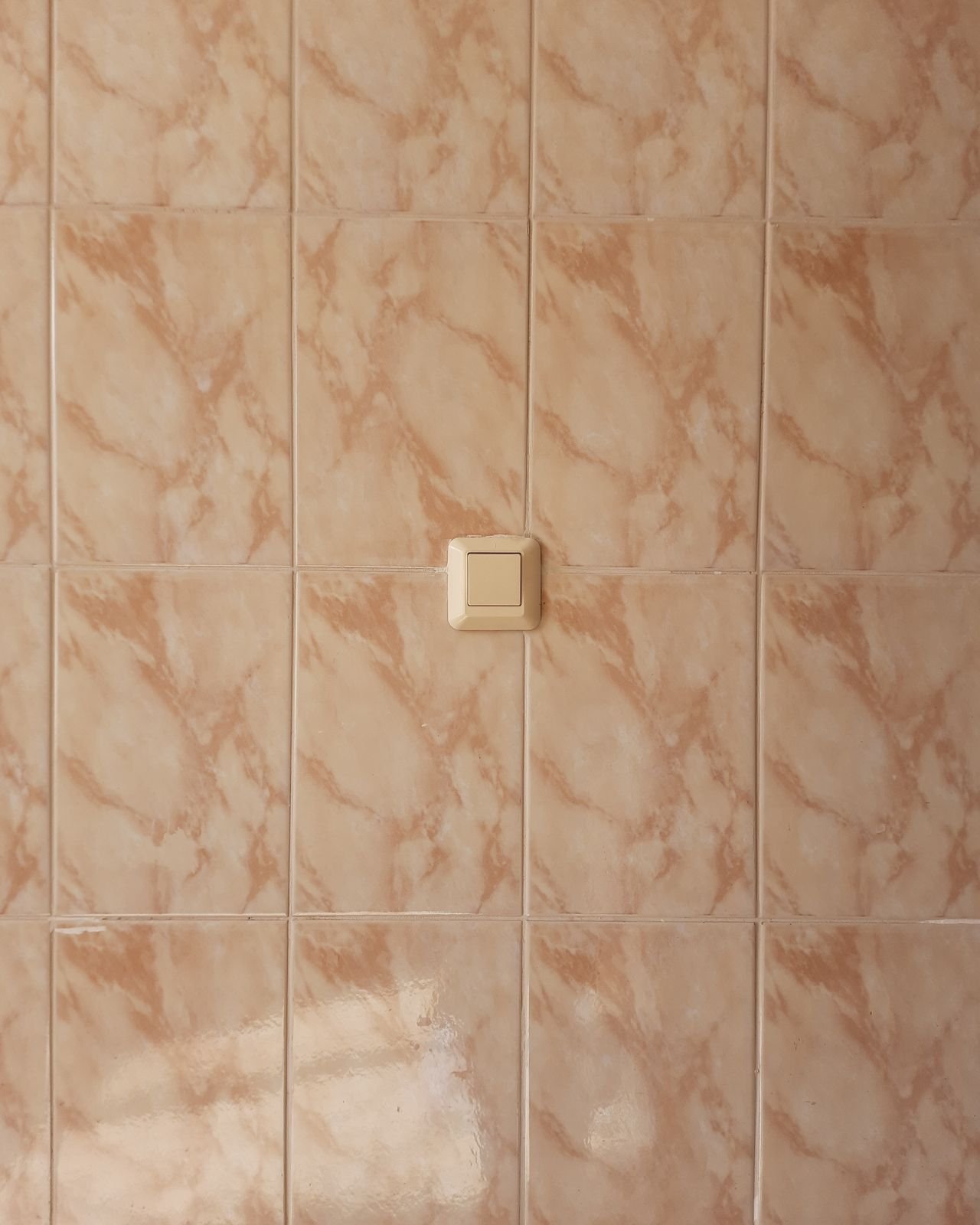 Glazed zellige wall tile